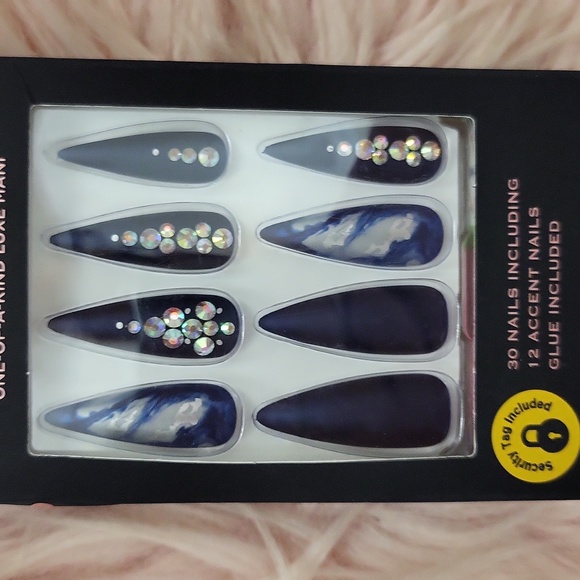 SALE!! Brand New KISS MASTERPIECE False Nails-XL - Picture 3 of 3